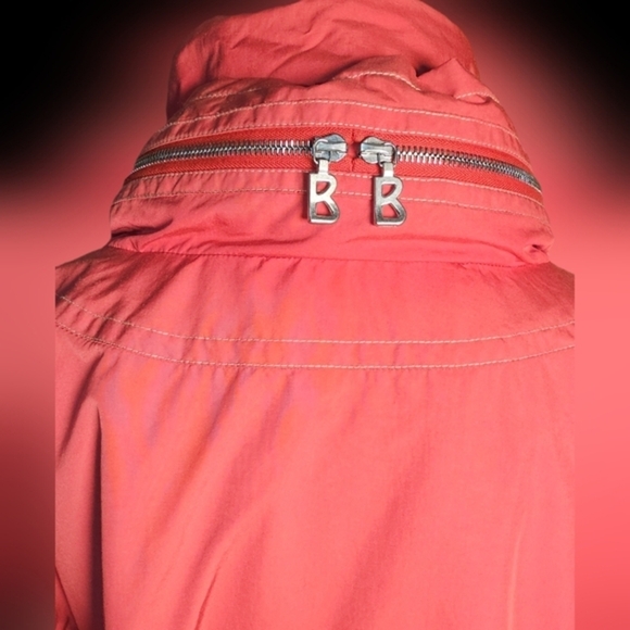 Vintage BOGNER Y2K Ski Jacket, Hidable hood, Tons of Pockets, MADE IN THE USA 40 - Picture 9 of 16